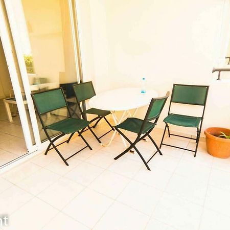 By The Sea Apartment Пафос Екстериор снимка