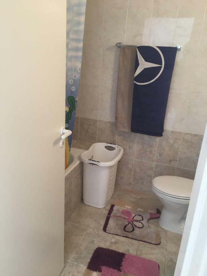 By The Sea Apartment Пафос Екстериор снимка